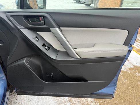 Used 2016 Subaru Forester 2.5i Premium image 28