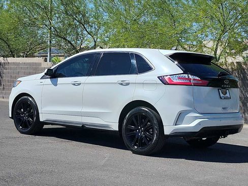 Used 2022 Ford Edge ST-Line w/ Class II Trailer Tow Package AWD/4WD image 6