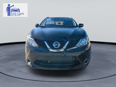 Used 2017 Nissan Rogue Sport SL w/ SL Premium Package image 4