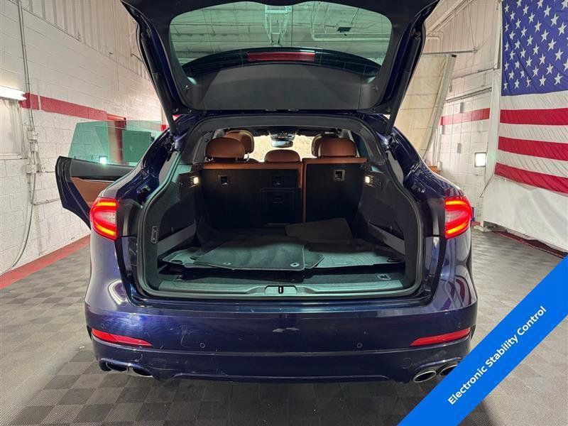 Used 2019 Maserati Levante AWD/4WD image 12