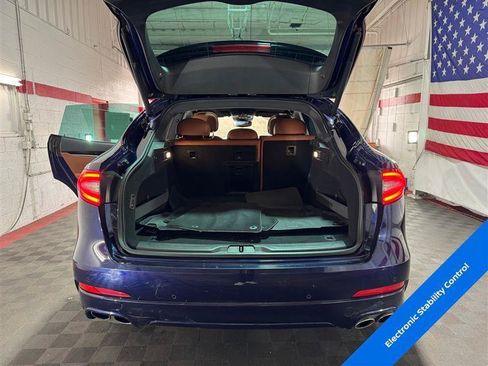 Used 2019 Maserati Levante AWD/4WD image 12