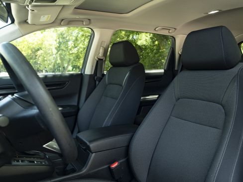 Used 2024 Honda CR-V EX image 17