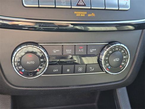 Used 2018 Mercedes-Benz GLE 350 4MATIC image 27