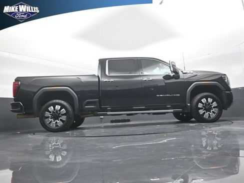 Used 2024 GMC Sierra 2500 Denali w/ Technology Package AWD/4WD image 24