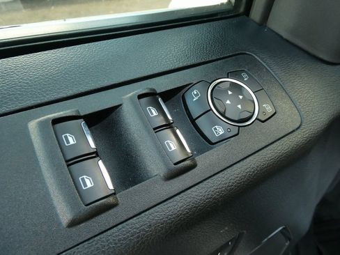 Used 2020 Ford F150 Platinum w/ Equipment Group 701A Luxury image 27