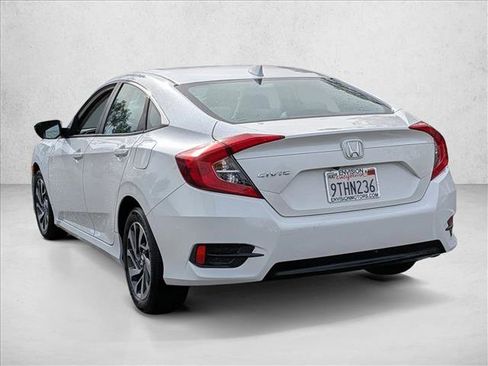 Used 2018 Honda Civic EX image 7