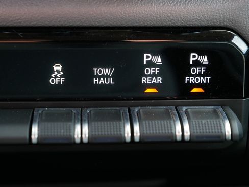 Used 2020 RAM 1500 Big Horn AWD/4WD image 32