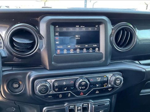 Used 2023 Jeep Wrangler Unlimited Sport AWD/4WD image 20