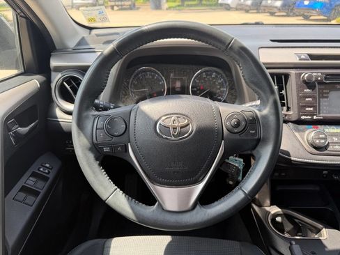 Used 2016 Toyota RAV4 XLE FWD image 14