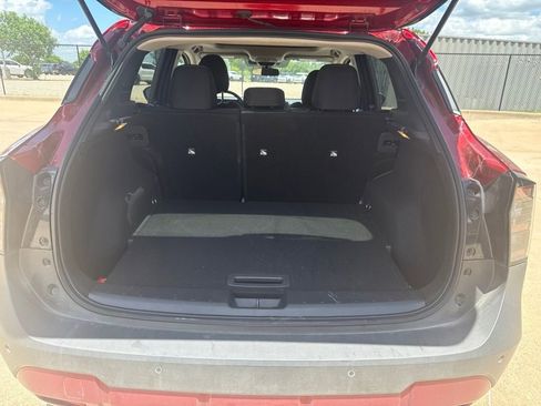 Certified 2025 Nissan Kicks SV w/ SV Premium Package FWD image 12