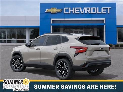 New 2026 Chevrolet Trax RS w/ Driver Confidence Package FWD image 3