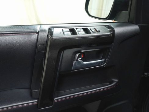 Used 2019 Toyota 4Runner TRD Off-Road Premium image 22