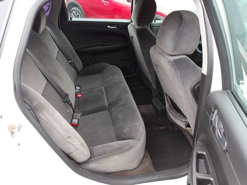 Used 2014 Chevrolet Impala Limited LS FWD image 21