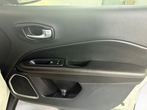 Used 2021 Jeep Compass Latitude FWD image 30