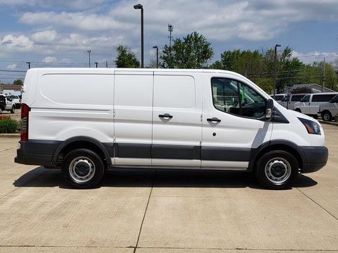 Used 2018 Ford Transit 150 130 Low Roof RWD image 7