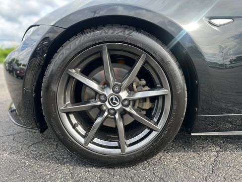 Used 2017 MAZDA MX-5 Miata RF Grand Touring RWD image 13