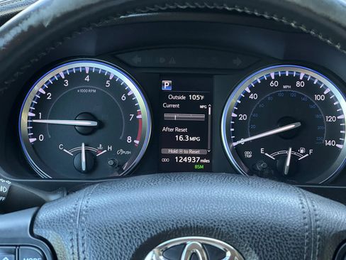 Used 2017 Toyota Highlander XLE FWD image 39