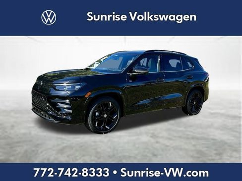 New 2026 Volkswagen Tiguan SE R-Line FWD image 1