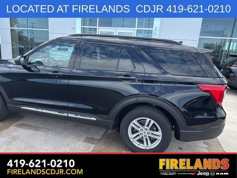 Used 2023 Ford Explorer XLT w/ Equipment Group 202A AWD/4WD image 8