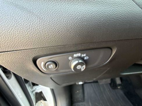 Certified 2025 Buick Encore GX Avenir w/ Avenir Technology Package AWD/4WD image 17