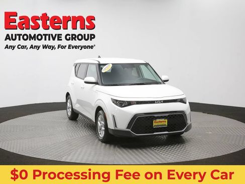 Used 2024 Kia Soul LX w/ Option Group 015 FWD image 48