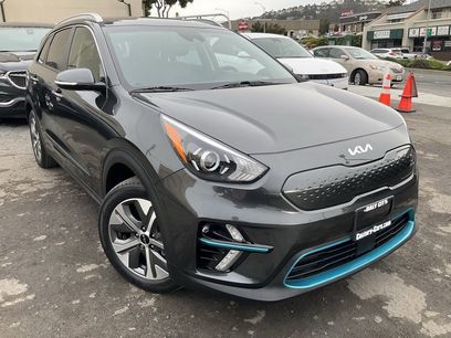 Used 2022 Kia Niro EX