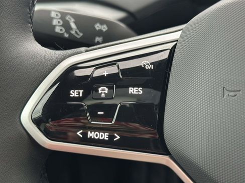 Used 2023 Volkswagen ID.4 Pro S Plus image 19