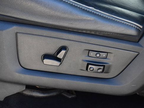 Used 2017 RAM 1500 Limited image 17