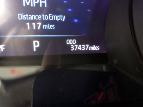 Used 2021 Toyota Camry XSE image 18