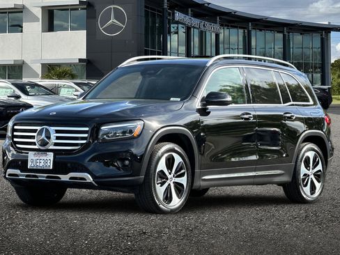 Certified 2025 Mercedes-Benz GLB 250 4MATIC image 8