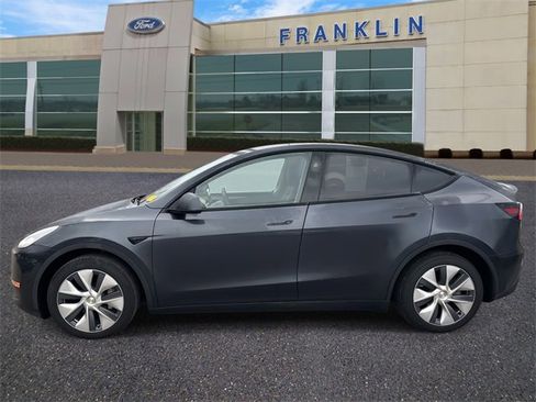 Used 2024 Tesla Model Y Long Range image 4