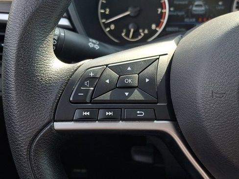 Used 2024 Nissan Altima 2.5 SV FWD image 20