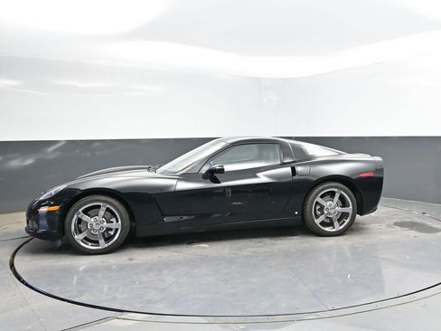 Used 2009 Chevrolet Corvette Coupe w/ Preferred Equipment Group RWD image 6