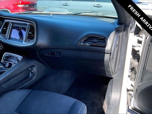 Used 2019 Dodge Challenger R/T image 24