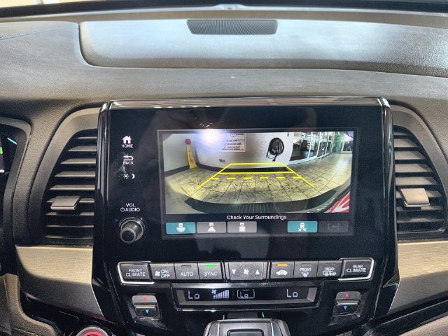 Used 2024 Honda Odyssey Touring image 17