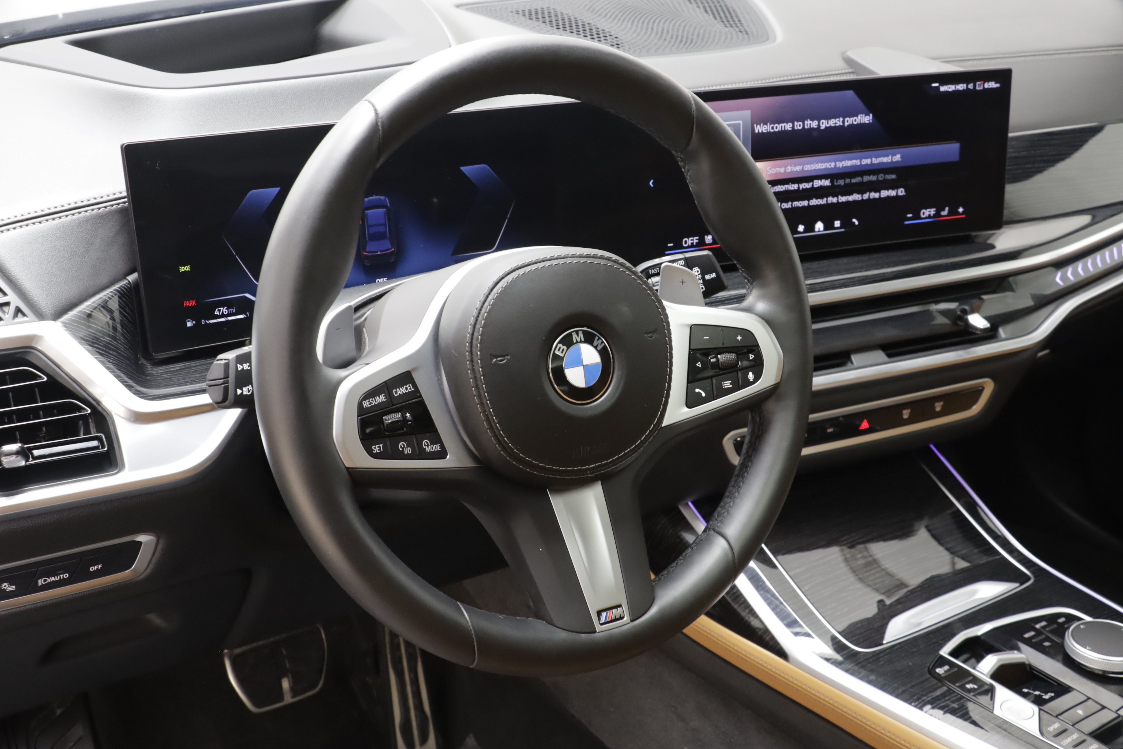 Used 2026 BMW X7 xDrive40i w/ M Sport Package AWD/4WD image 8