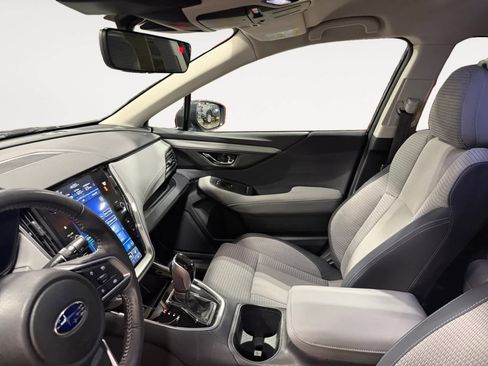 Used 2024 Subaru Outback Premium image 10