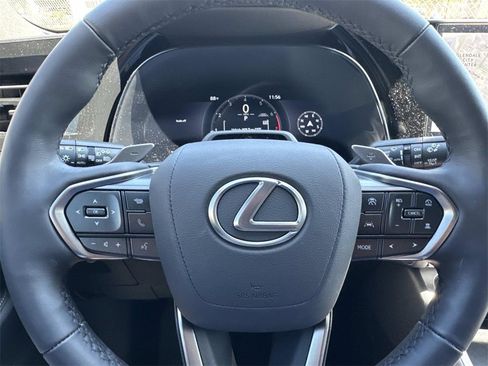 Used 2025 Lexus TX 350 AWD image 19