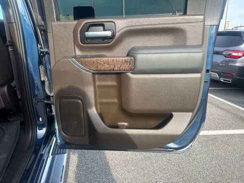 Used 2020 GMC Sierra 2500 Denali w/ Denali Ultimate Package image 16