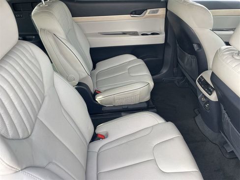 Certified 2024 Hyundai Palisade Limited image 12