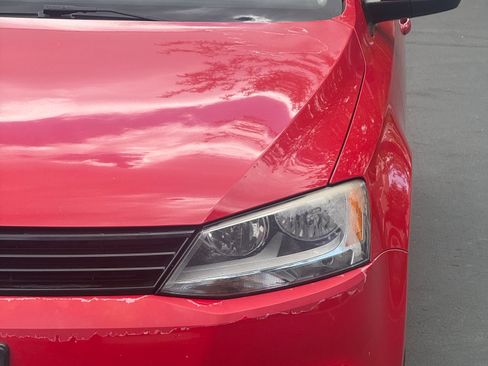 Used 2012 Volkswagen Jetta SE FWD image 24