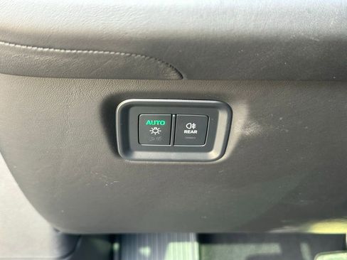 Certified 2025 Porsche Cayenne GTS image 36