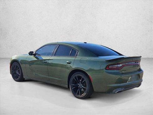Used 2018 Dodge Charger SXT w/ Blacktop Package image 6