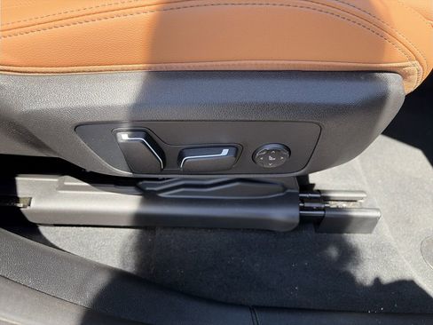 Certified 2025 BMW X4 xDrive30i AWD/4WD image 37