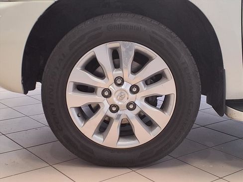 Used 2015 Toyota Sequoia Platinum image 23