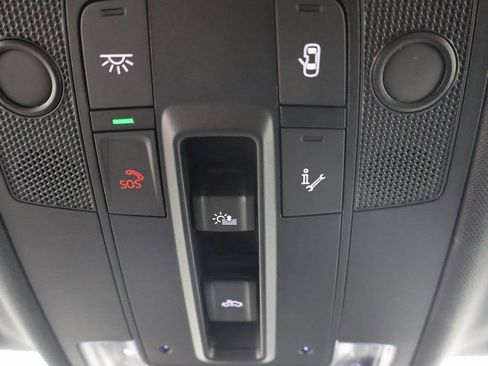 New 2025 Audi Q3 2.0T Premium image 9