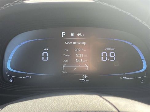 Certified 2025 Hyundai Venue SEL image 19