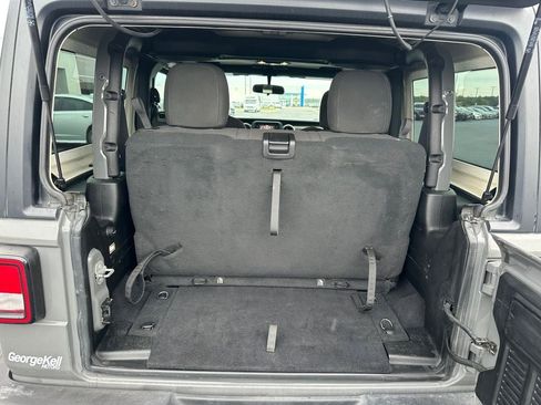 Used 2020 Jeep Wrangler Sport image 16