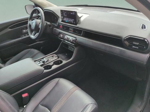 Certified 2025 Honda Pilot EX-L image 21