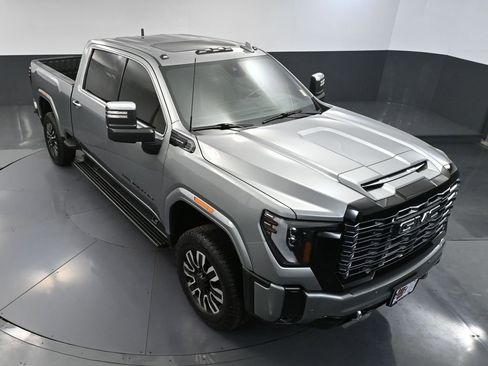 Used 2025 GMC Sierra 3500 Denali Ultimate image 66